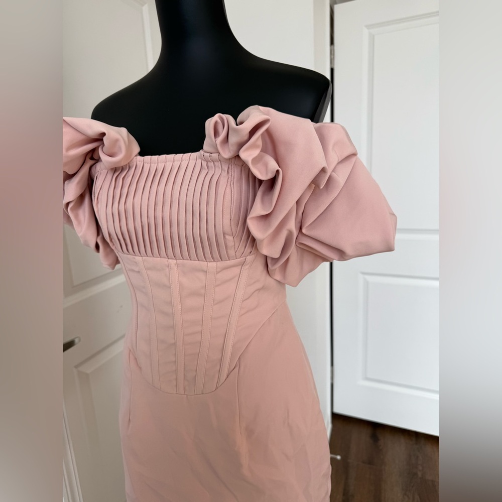 PrettyLittleThing‎ Blush Off-Shoulder Mini Dress. NWT - Picture 3 of 7